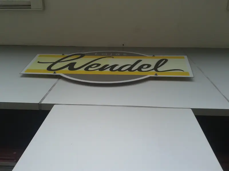Obra de fachada e comunicação visual executada pela Alumulti — foto 16