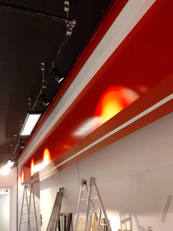 Obra de fachada e comunicação visual executada pela Alumulti — foto 40