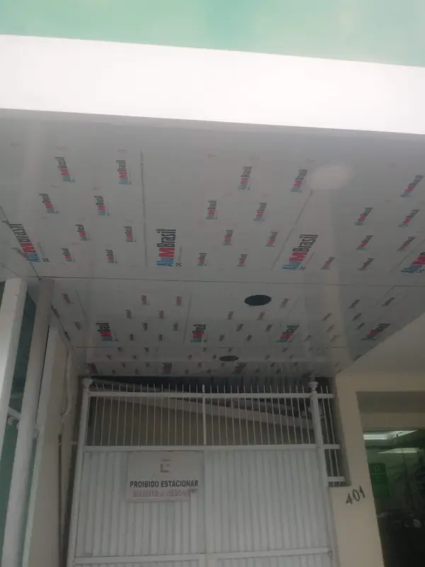 Obra de fachada e comunicação visual executada pela Alumulti — foto 48